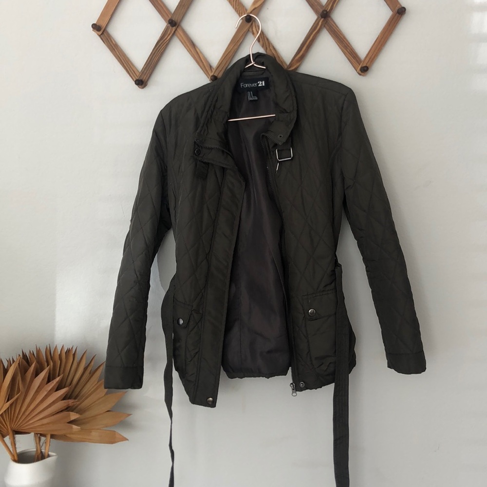 Green puffer jacket forever 21